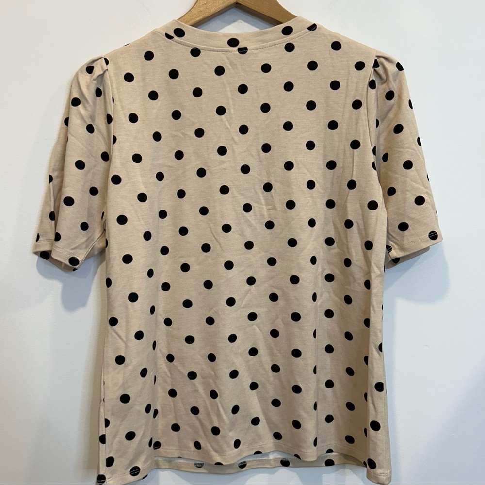 Laura Polka Dot V-Neck Top Tan Black - Picture 12 of 12